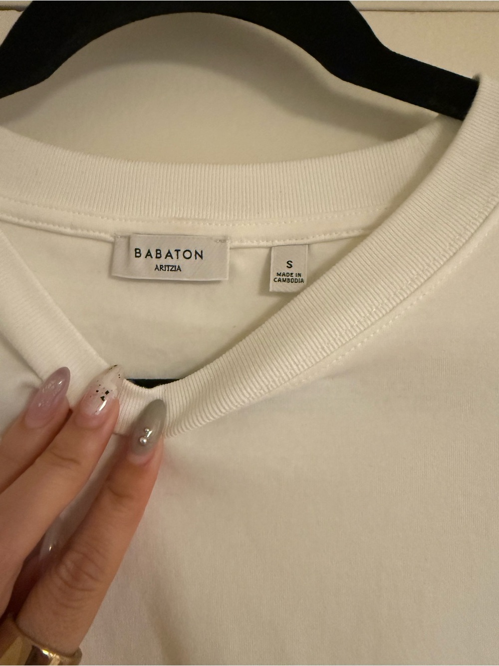 ❌SOLD❌ Aritzia Babaton Barclay Top - sz small - Picture 3 of 5